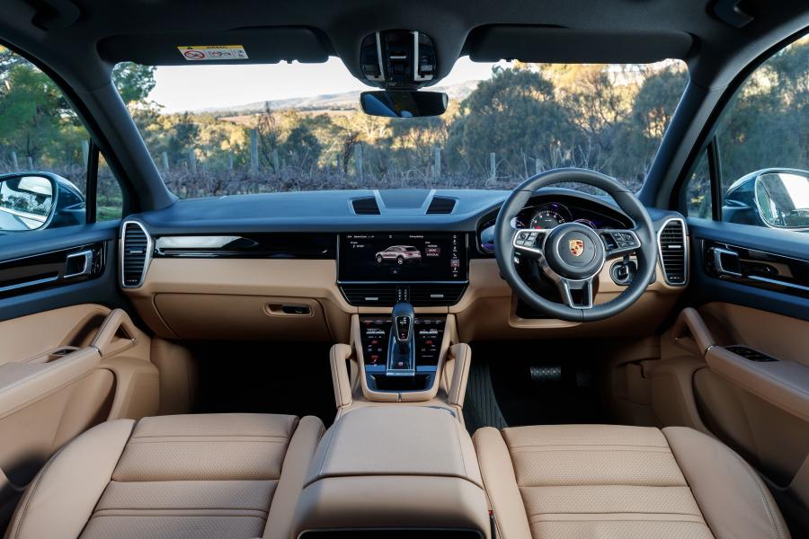 Торпедо Porsche Cayenne (PO536) 2018 года  (AU) (фото 17 из 26)